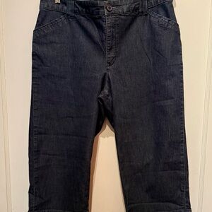 Lee Women’s Size 14M Denim Capri’s
